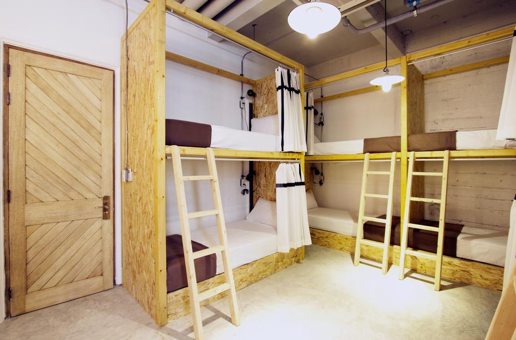 Oneday Hostel Sukhumvit 26 Bangkok Esterno foto