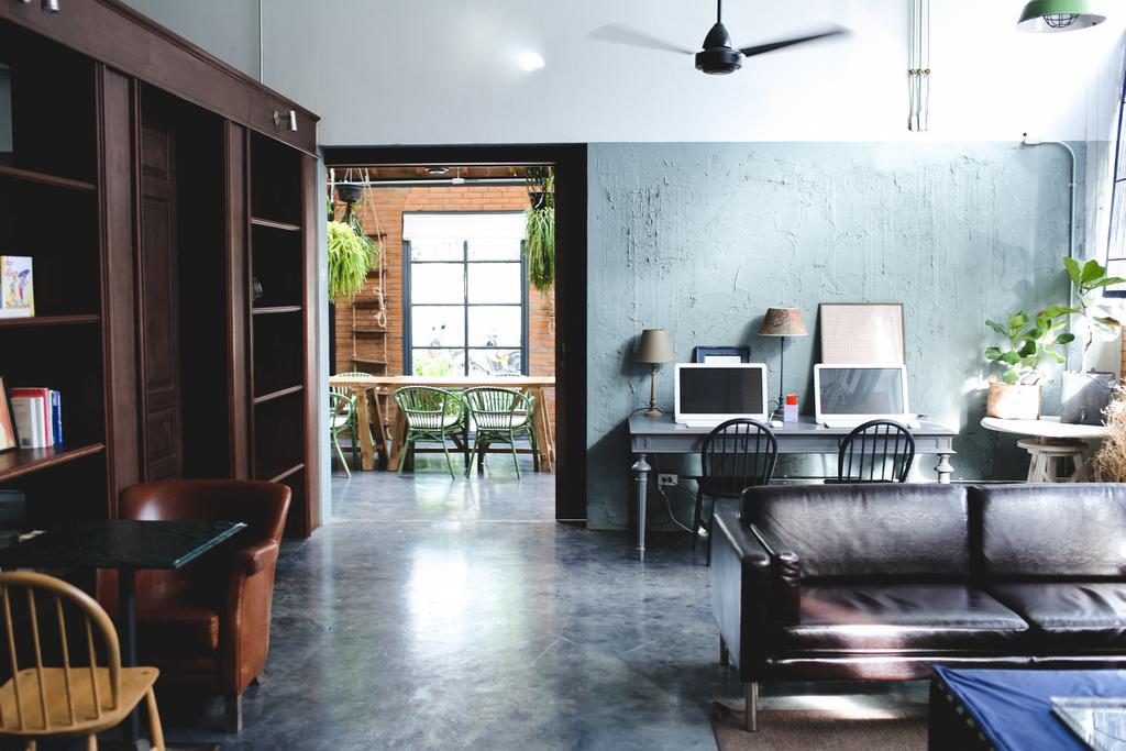 Oneday Hostel Sukhumvit 26 Bangkok Esterno foto