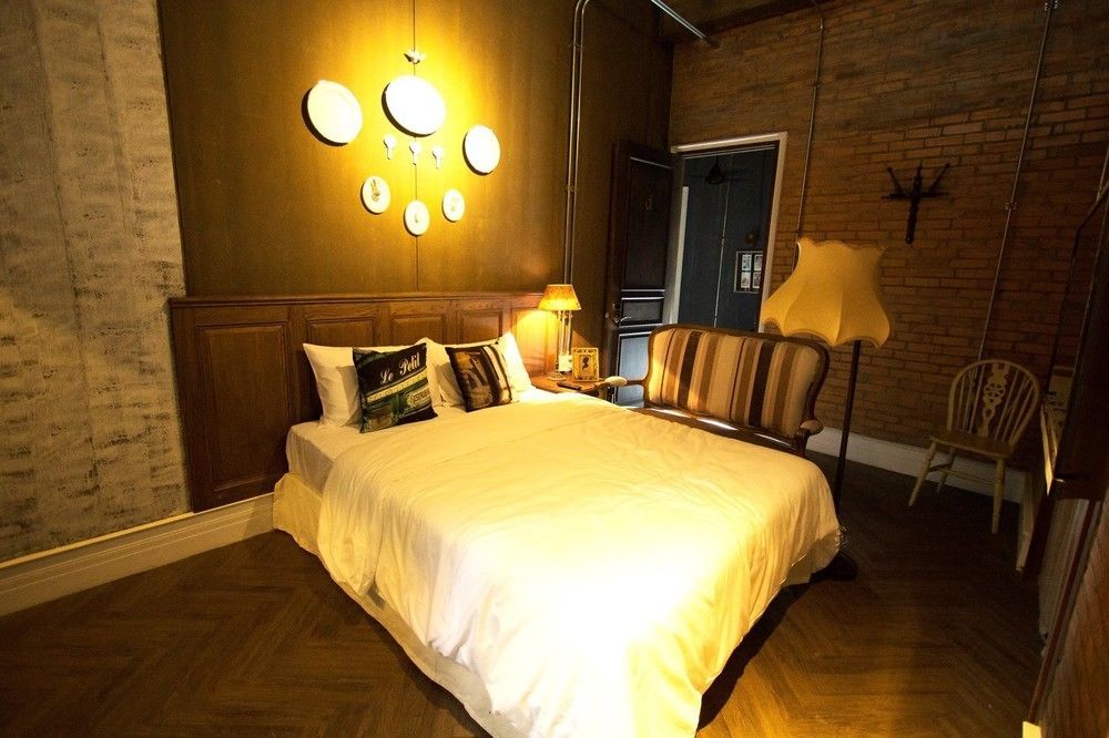 Oneday Hostel Sukhumvit 26 Bangkok Esterno foto